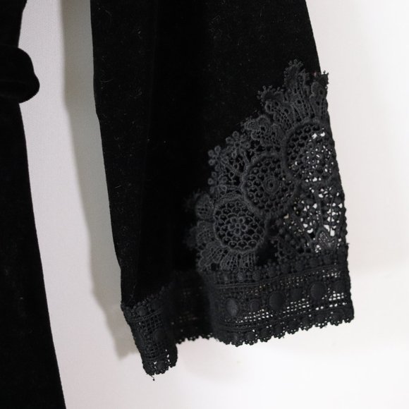 SOLD vintage 70s black velvet lace maxi dress S - Picture 4 of 8